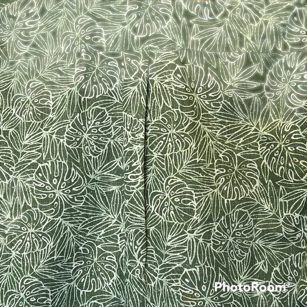 Green Go Barefoot Hawaiian shirt - Picture 4 of 4